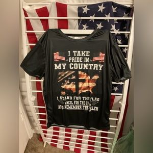 Men’s USA pride shirt size Large